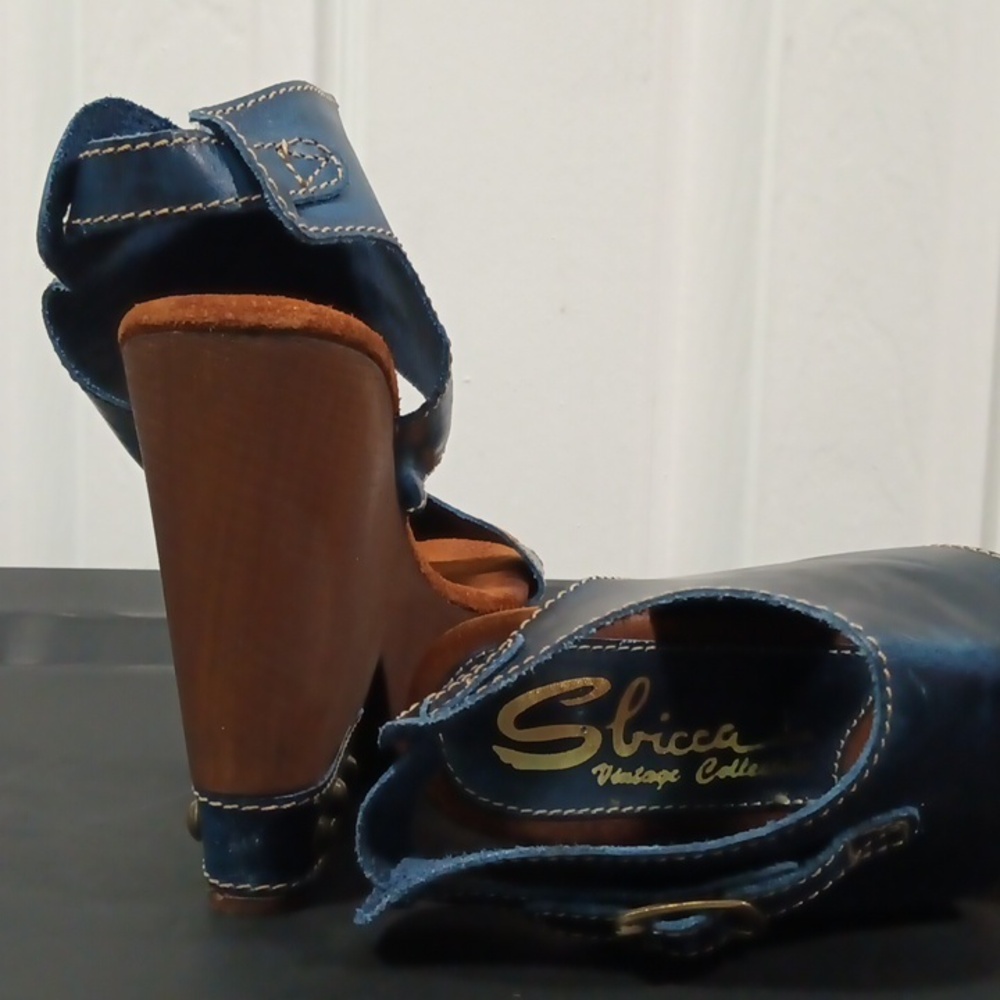 Sbicca Blue Leather Women's Sandals - Picture 2 of 6